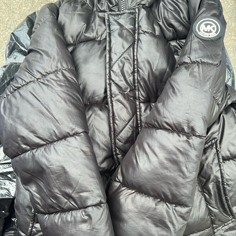 Micheal Kors size 8